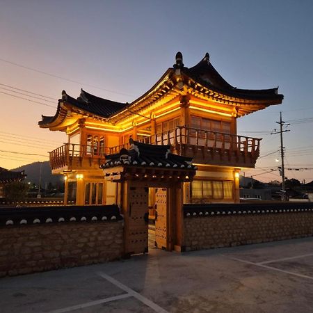 Hanok Stay Seowa คยองจู ภายนอก รูปภาพ