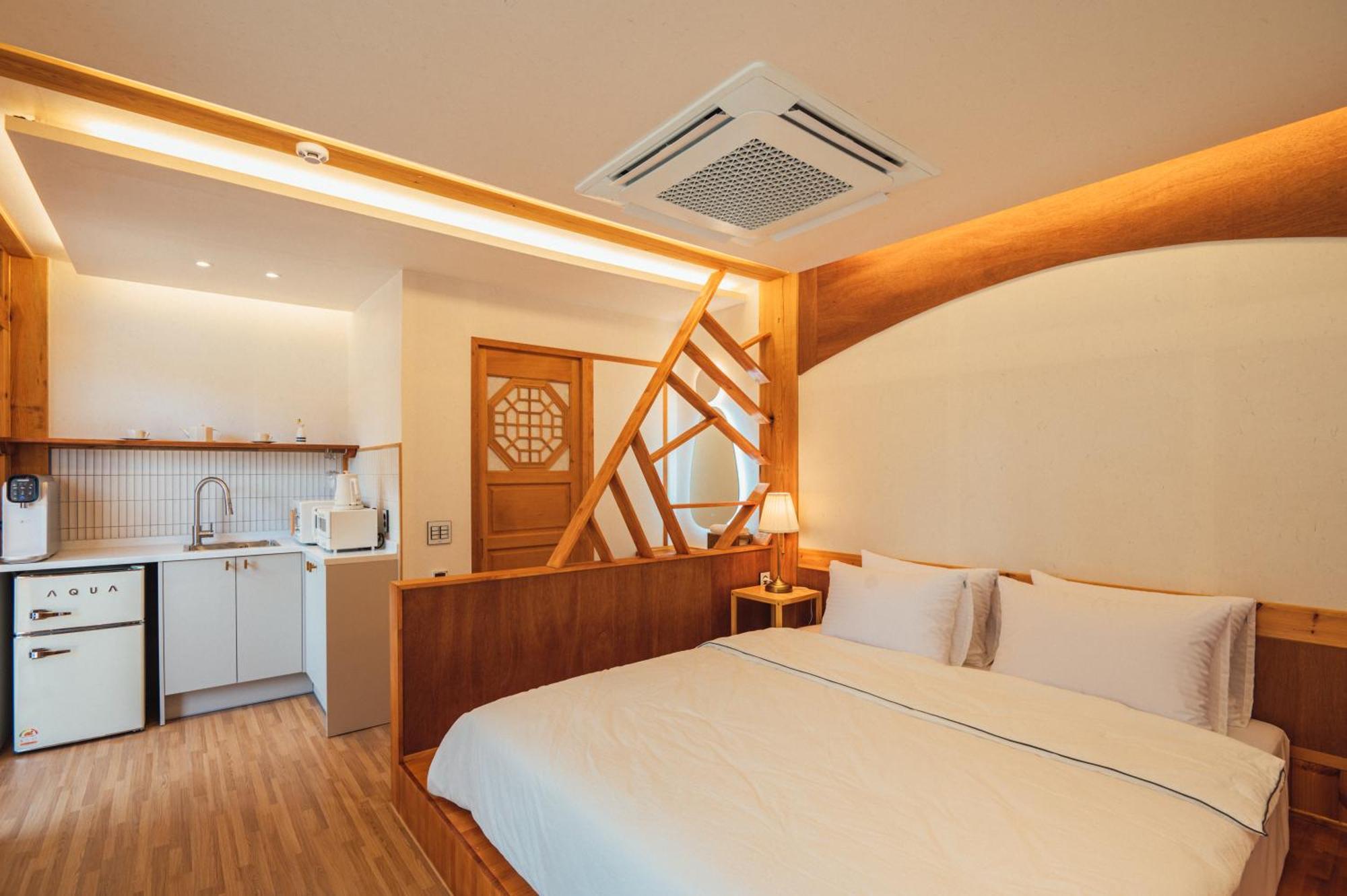 Hanok Stay Seowa คยองจู ภายนอก รูปภาพ