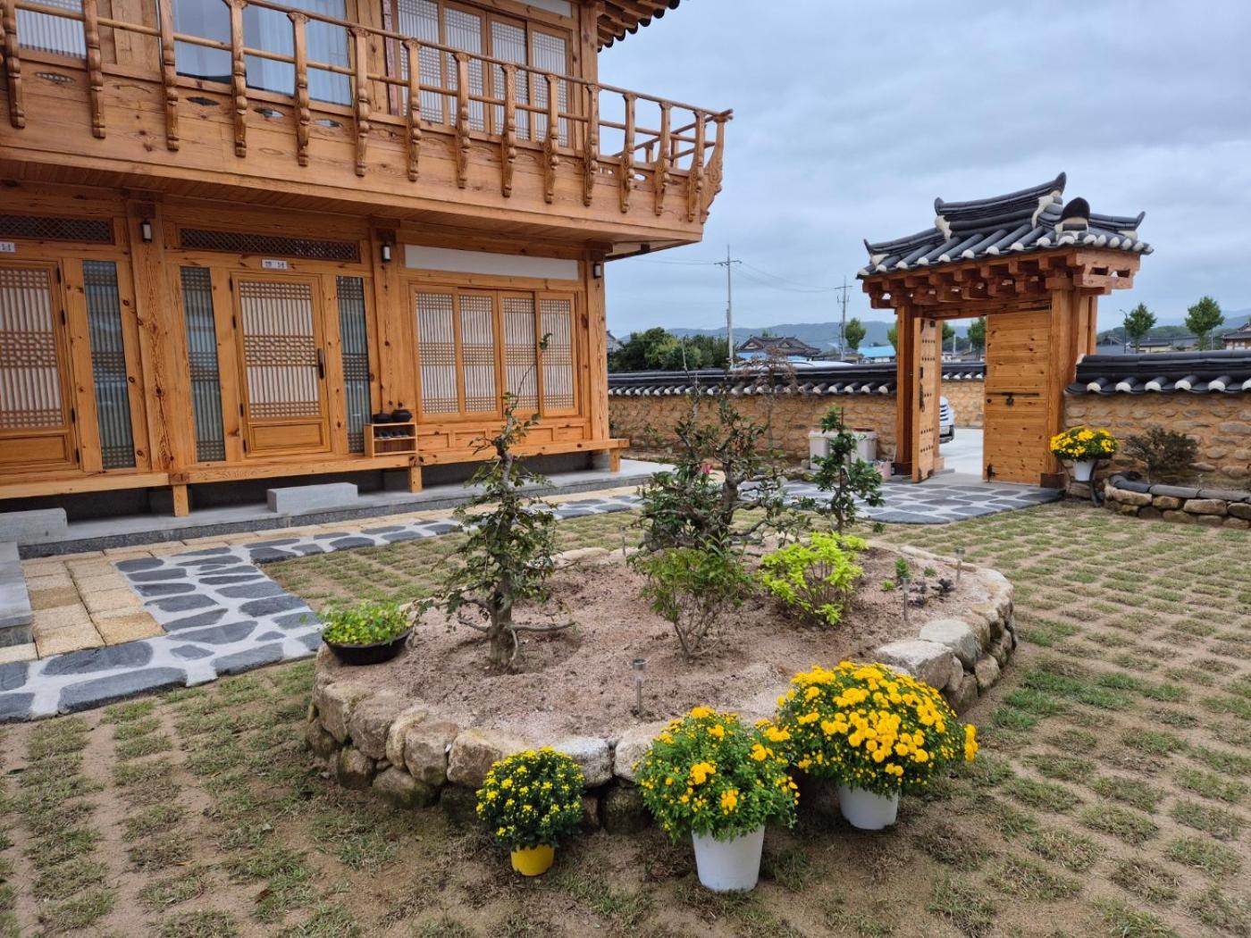 Hanok Stay Seowa คยองจู ภายนอก รูปภาพ